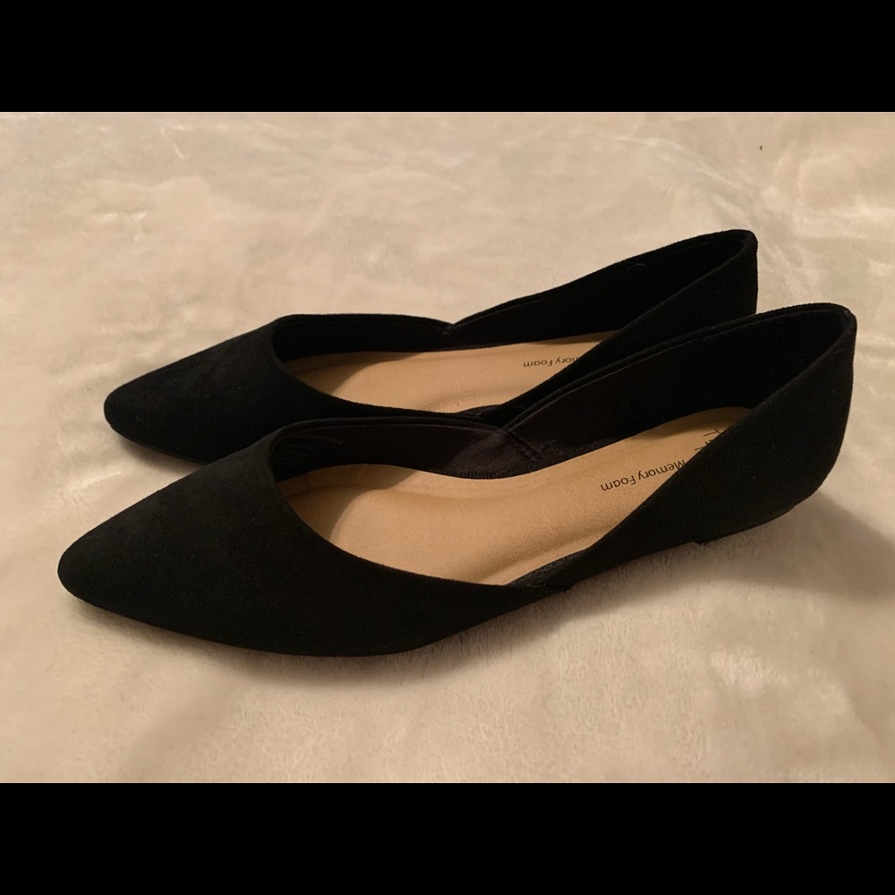 🛍5/$25 SALE!!! - Black flats